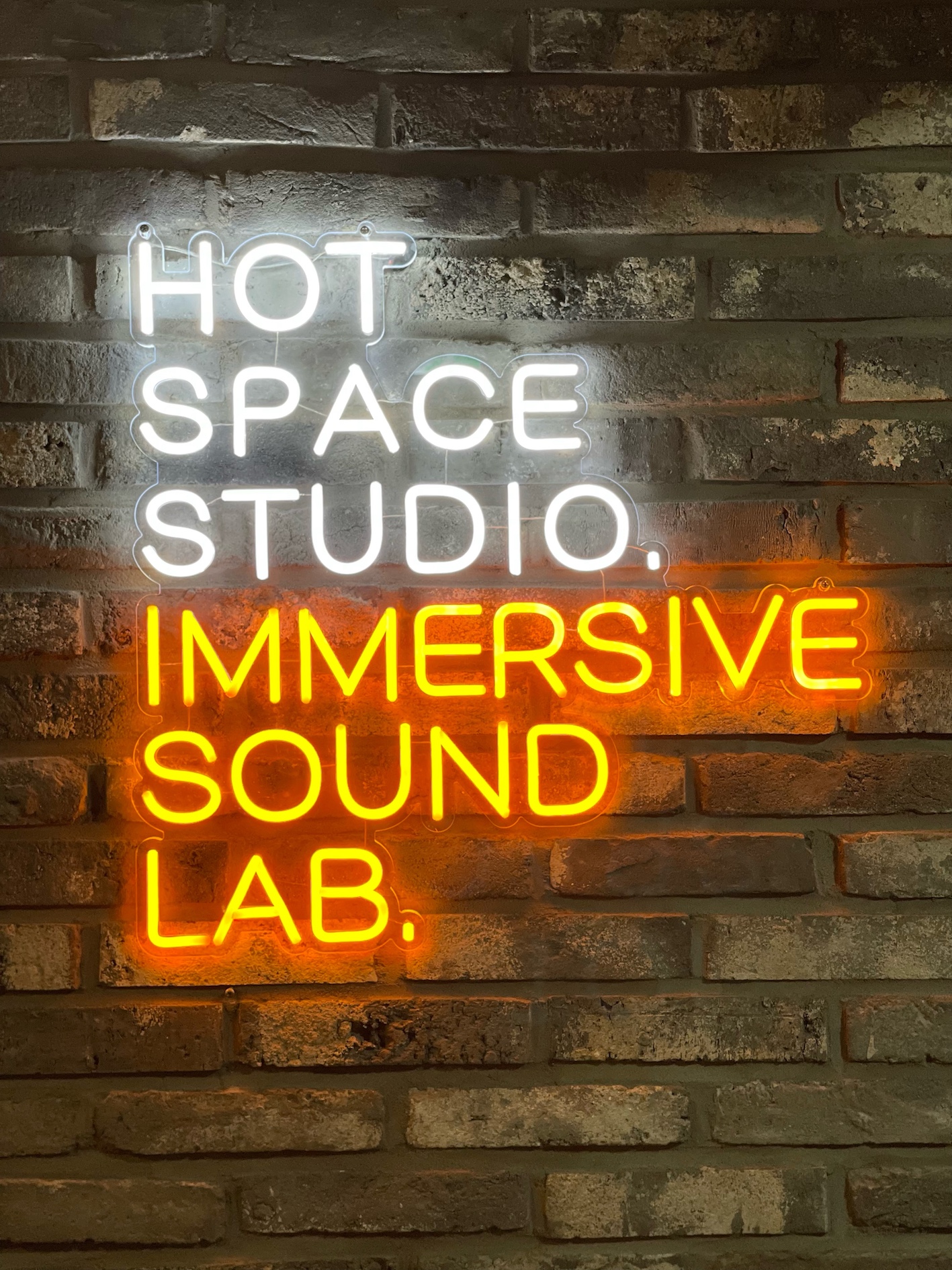 studio image neon
